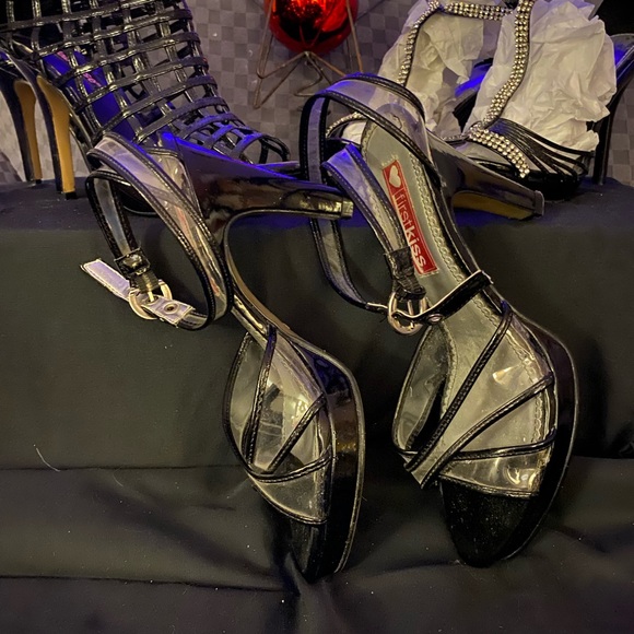 👠 👠 shoes , shoes and more shoes !  All size 6.5-7.5 starting at $10 to $25 - Picture 4 of 7